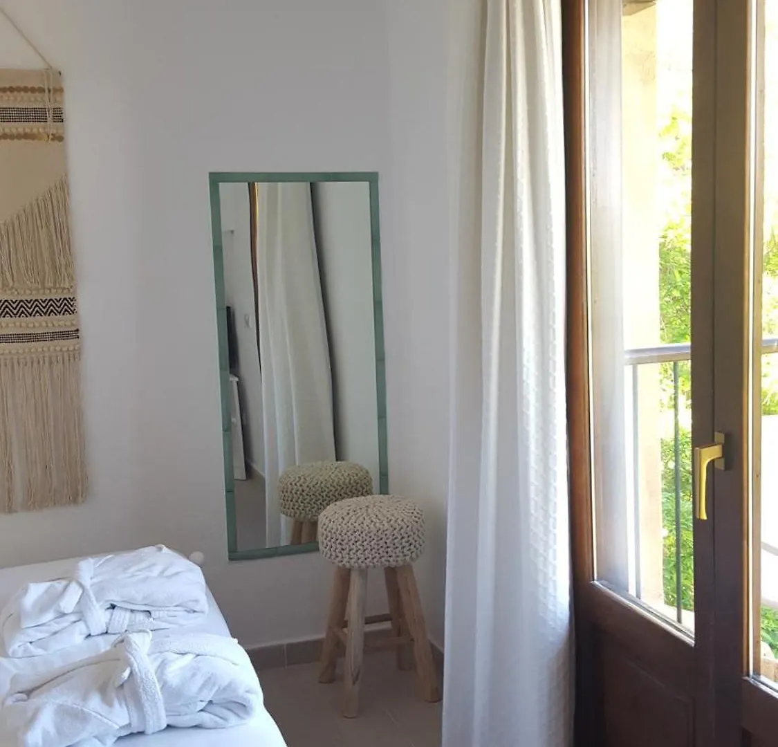 Casa rural Hostal Casa Naya Rural Sant Llorenç de Balàfia
